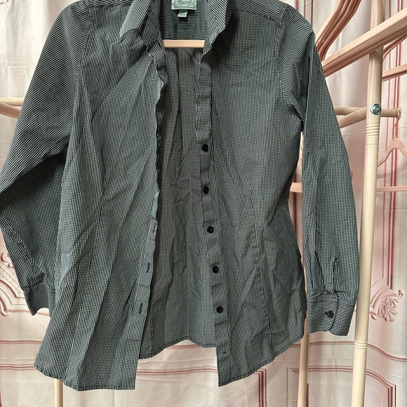 Foxcroft Tops - Foxcroft Black and White Lightweight Shirt Jacket
